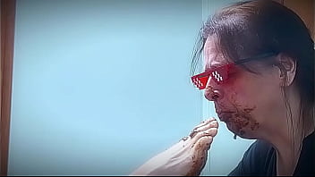 Lick that off my feet