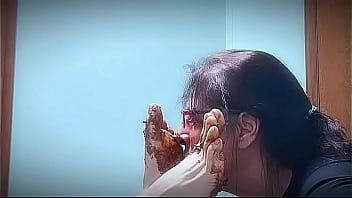 Lick that off my feet