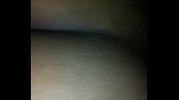 Fodendo a novinha metendo por baixo com tesão e vontade interior ce