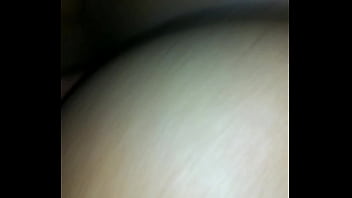 Fodendo a novinha metendo por baixo com tesão e vontade interior ce