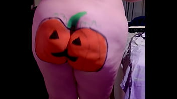 Butterbuttbiscuitz wanna see a pumpkin dance
