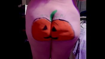 Butterbuttbiscuitz wanna see a pumpkin dance