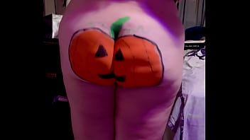 Butterbuttbiscuitz wanna see a pumpkin dance