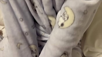 寝る前に僕のちんぽをしゃぶりつくす彼女。【初めて彼女がお泊まりしに来た時のルーティン動画】