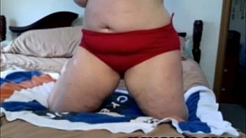 Chubby mature with oiled body