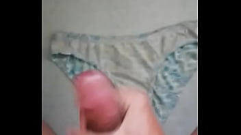 Nakaw Na Panty Pinagjakulan thumbnail