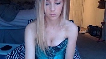 Cam girl with big tits 25