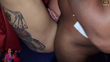 Meu marido me amarrou em um acabine tcheca e transei com o primeiro que apareceu