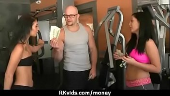 Wanna do sex for money 28