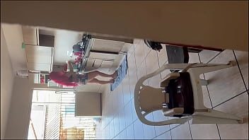 Three cumshots empregada ruiva gostosa faz serviço completo na minha casa quando a esposa vai trabalhar
