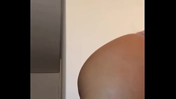 Ele deixou minha bucetinha toda gozada