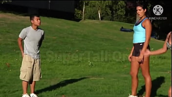 Amazons wrestle lift man