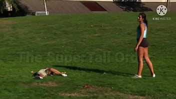 Amazons wrestle lift man