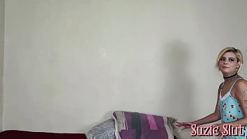 Suzie slut em festa do pijama com ménage à quatre gratis