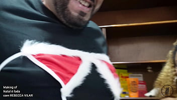 Assista o making of completo do especial de natal com a deliciosa rebecca vilar