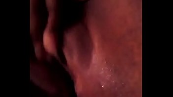 Morena Tocando Uma Siririca thumbnail