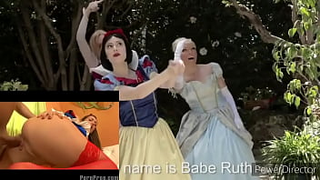 Snowhite and elsa bitch battle