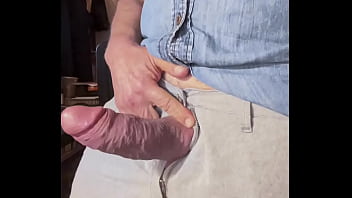 Punhetando a rolona na cam