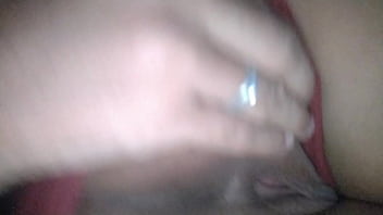 Me masturbando do lado da minha prima gostosa casal akira