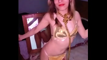 Bonneyuwu 10 02 Cosplay Leia Mostrando Sus Tesoros Star Wars thumbnail