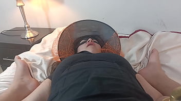 En halloween esta bruja latina se deja llenar el culo de semen por algo de dinero full on xred sheer