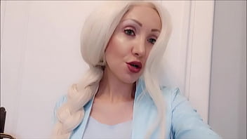 Elsa from arendelle without panty