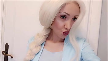 Elsa from arendelle without panty