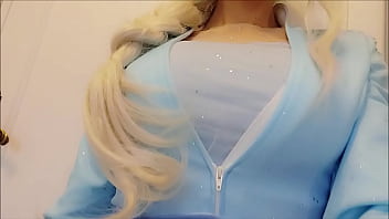 Elsa from arendelle without panty