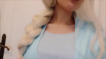 Elsa from arendelle without panty