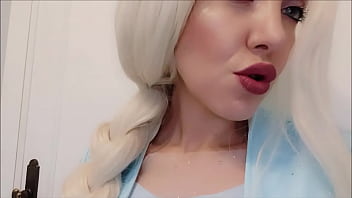 Elsa from arendelle without panty