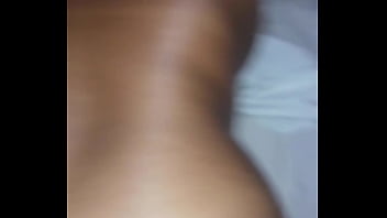 Mulata traindo o corno