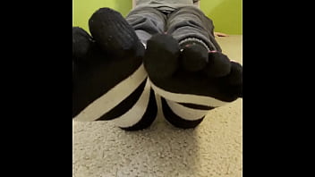 Pawgs and their cute teen feet