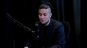 Leva o squirting muito a sério a mulher espera uma sensação nova e o ponto principal para ele foi cadu sem fôlego watch sheer red