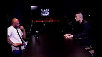 Leva o squirting muito a sério a mulher espera uma sensação nova e o ponto principal para ele foi cadu sem fôlego watch sheer red