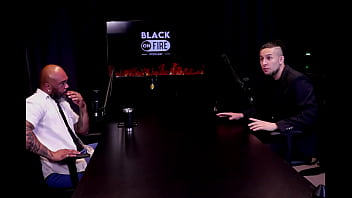 Leva o squirting muito a sério a mulher espera uma sensação nova e o ponto principal para ele foi cadu sem fôlego watch sheer red