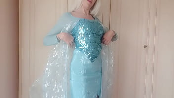 Come to undress the beautiful elsa from frozen