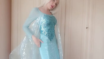 Come to undress the beautiful elsa from frozen