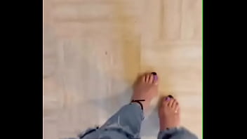 Deixa eu te mostrar que até um simples toque no pé pode virar pecado #pésqueprovocam #desejoemcadapass