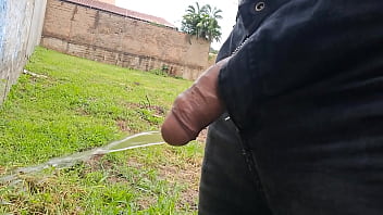 Masturbação Na Rua Que Vontade De Uma Boca Quente Caindo No Meu Pau thumbnail