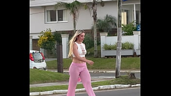 Minha calça transparente com calcinha branca a mostra