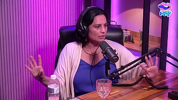 Ela chupou todinho no estúdio