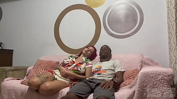 Olhando as fotos da minha madrasta de pau duro hoje vou comer a mulher do meu pa