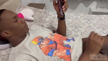 Olhando as fotos da minha madrasta de pau duro hoje vou comer a mulher do meu pa