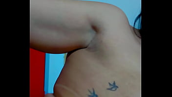 Kalena mitrak dei para o mecânico e tomei leitinho na sala de ferramentas da oficina Kalena mitrak dei para o mecânico e tomei leitinho na sala de ferramentas da oficina