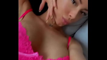 I’m live now on stripchat