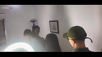 Uma troca de casal não muito normal aqui meu primo arregaçou eu e minha amiga e o primo dela comeu eu e ela