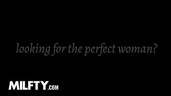 Monique mae is a hot milf who does it she’s got looks she cleans she cooks she sucks & rides