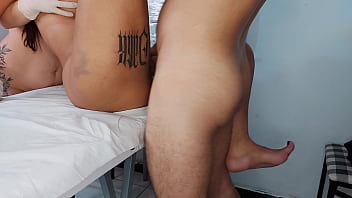 Doutor emoções à flor da duplo encontro com enfermeiras