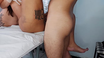 Doutor emoções à flor da duplo encontro com enfermeiras Doutor emoções à flor da duplo encontro com enfermeiras