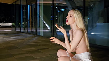 Girlfriend wants risky public doggystyle fuck cum hungry